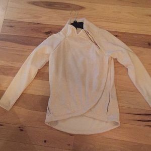 Athlete Cozy Karma Asym sweatshirt!